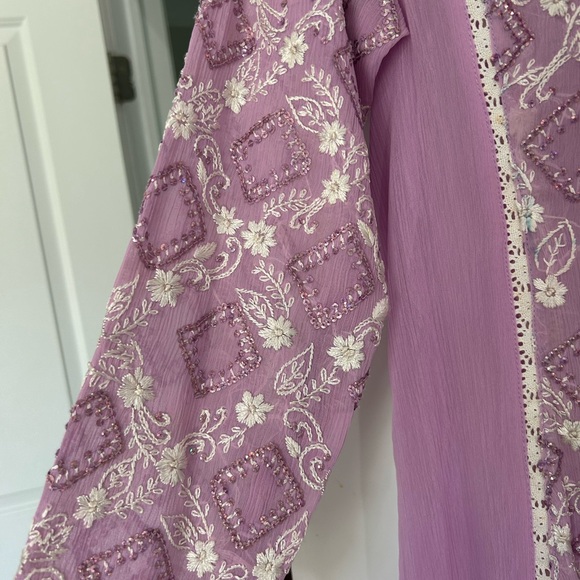 Purple and White Patterned Dress - Picture 4 of 11